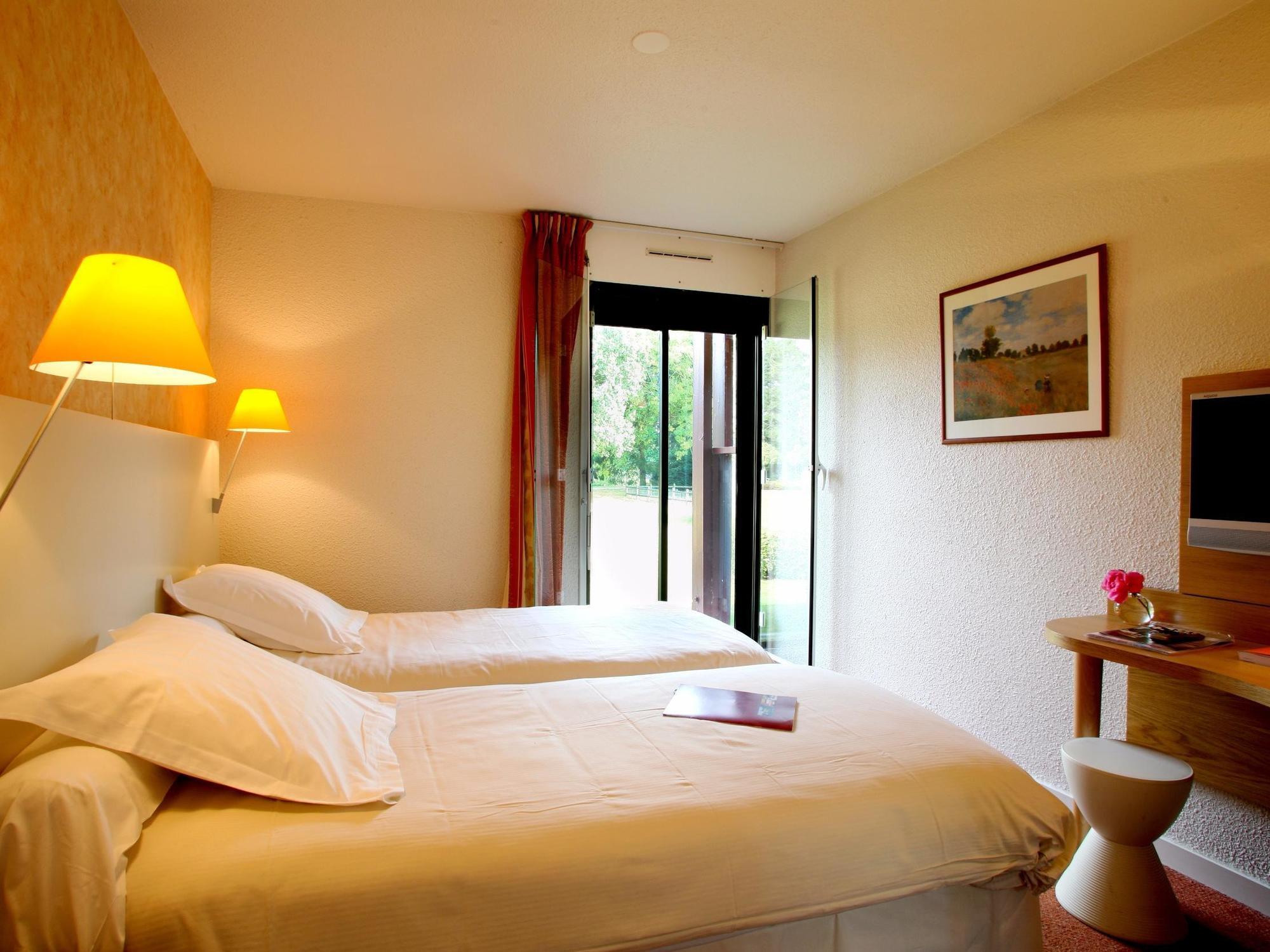 Logis Ar Milin Otel Châteaubourg Dış mekan fotoğraf