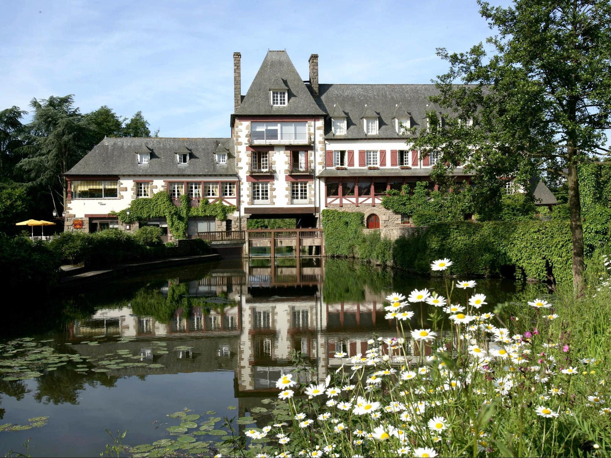 Logis Ar Milin Otel Châteaubourg Dış mekan fotoğraf